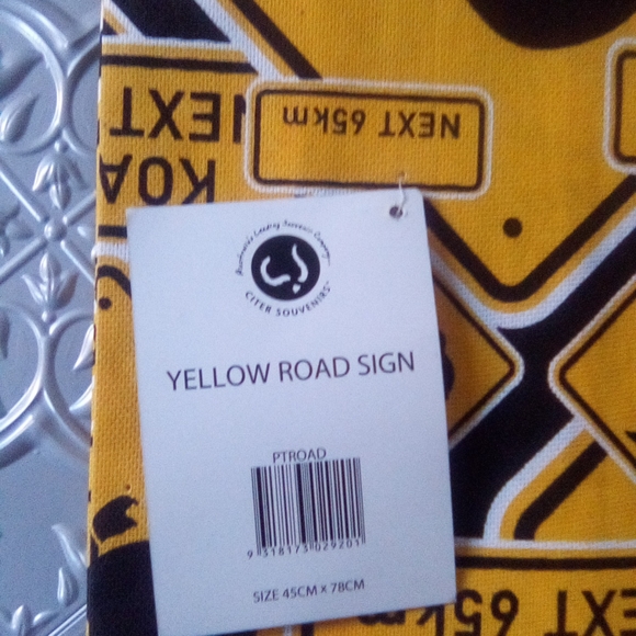 Tea Towel Australia Animal Wildlife Road Sign Souvenir Cotton Kangaroo Koala - Picture 3 of 4